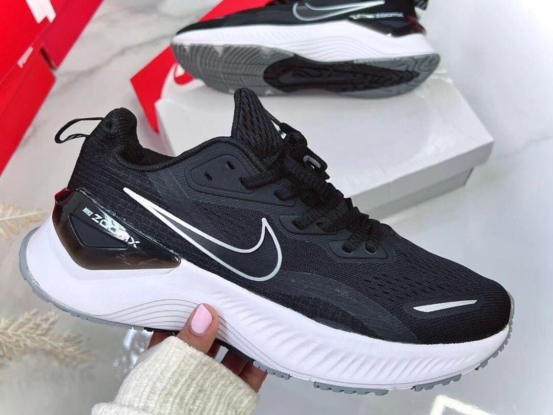 NIKE DAMA ZOOM ACETA