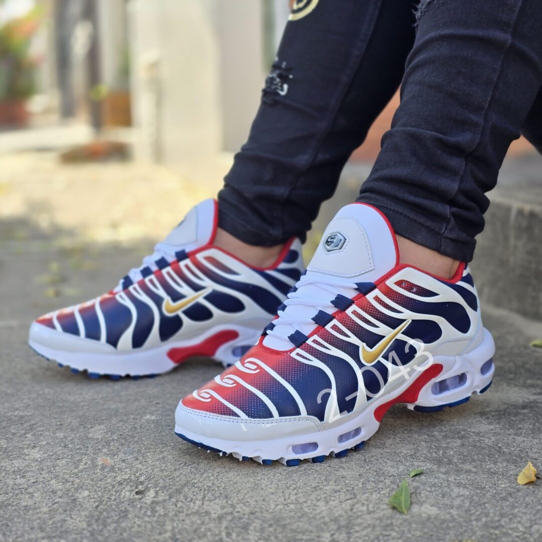 ✨ NIKE TN✨
