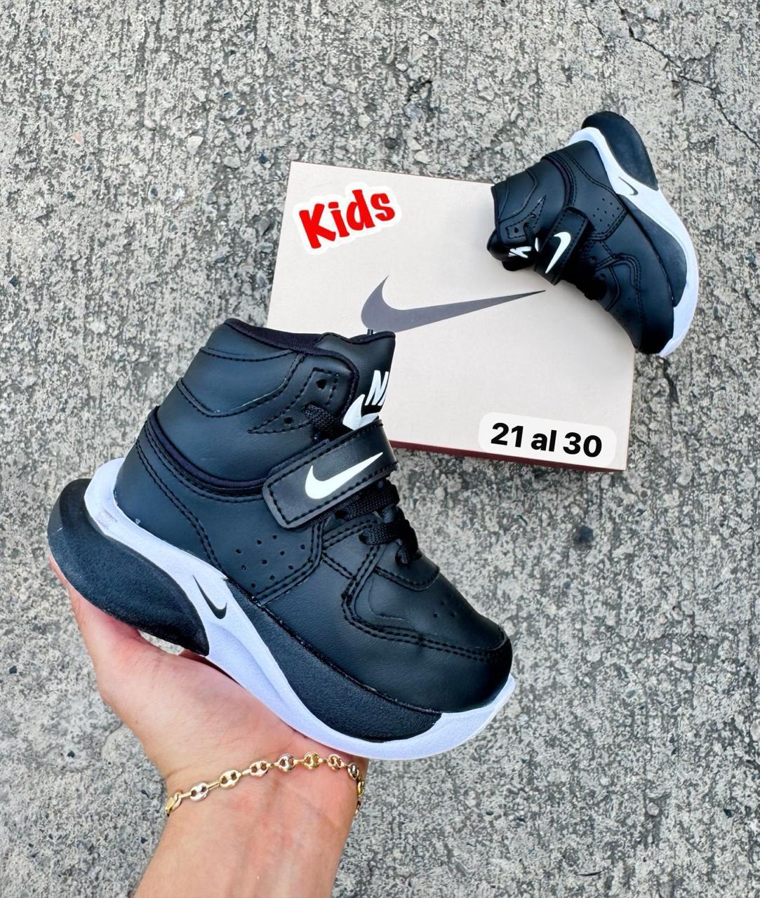 COLECCION BOTA NIKE